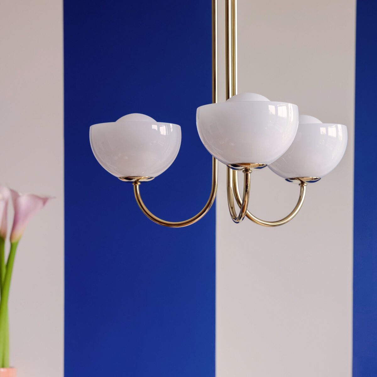 Brass 3 light dome ceiling light - Image 7