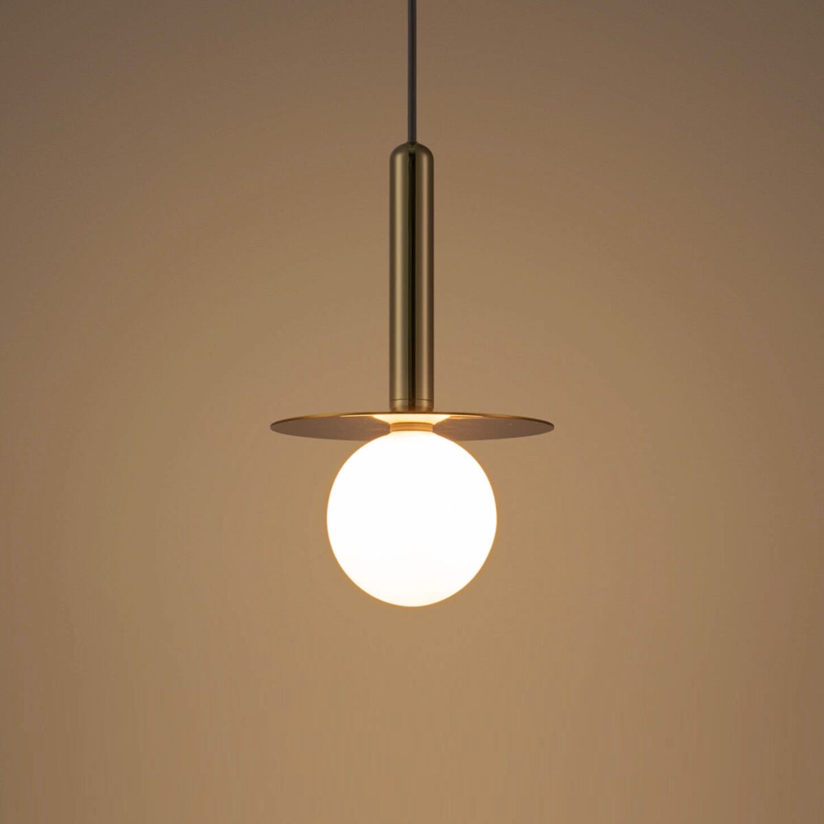 Brass disk pendant ceiling light - Image 2