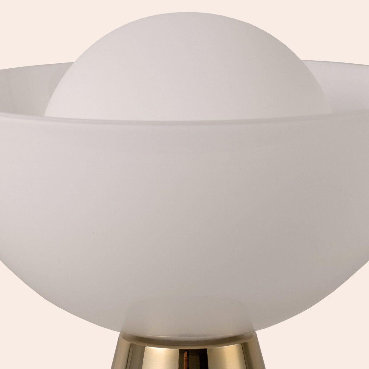 Brass dome cordless table lamp - Image 3