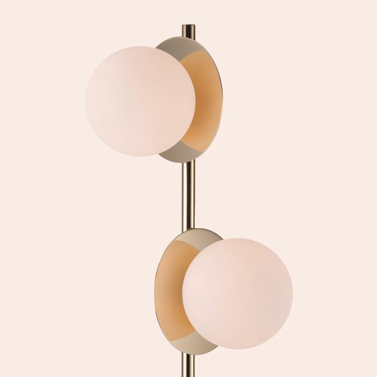Brass opal disk floor lamp EU - Image 3