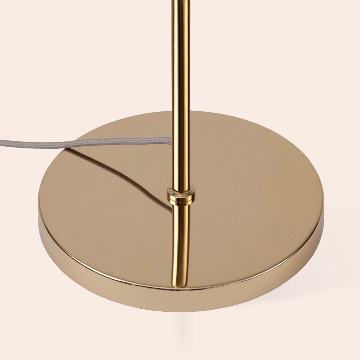 Brass opal disk floor lamp EU - Image 4