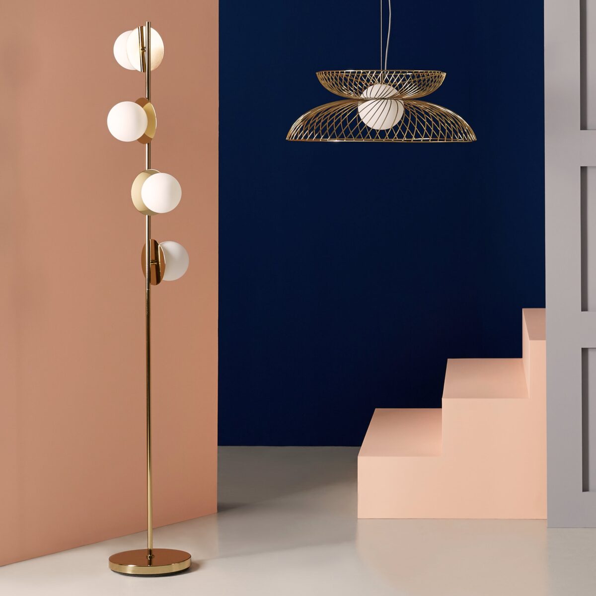 Brass opal disk floor lamp EU - Image 5