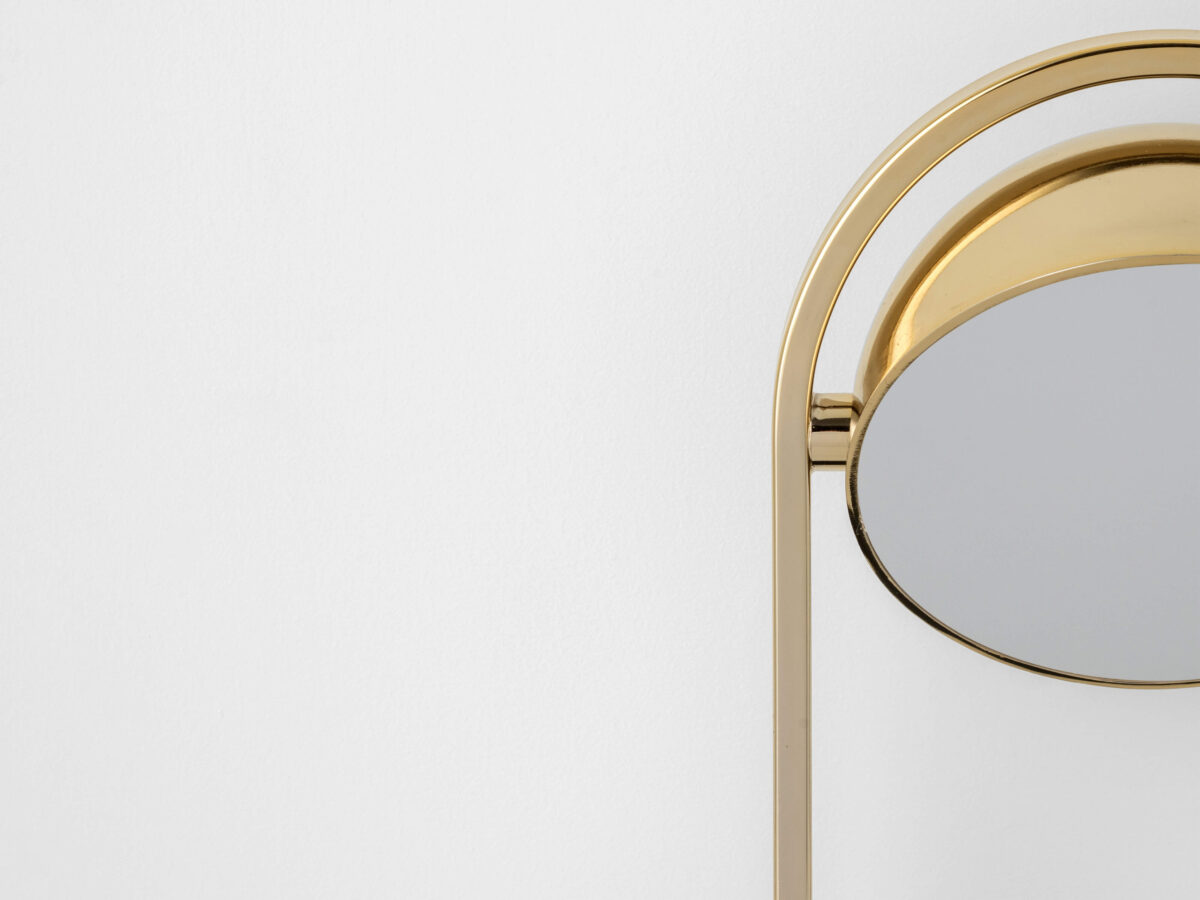 Brass LED dome table lamp EU - Image 7