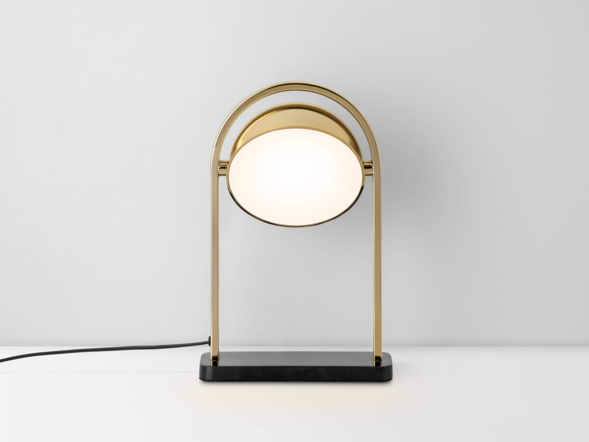 Brass LED dome table lamp EU - Image 1