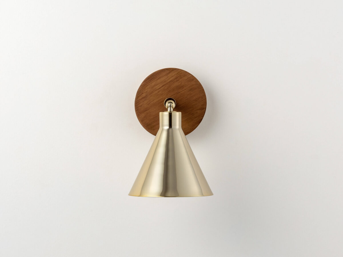 Brass cone wall light - Image 6