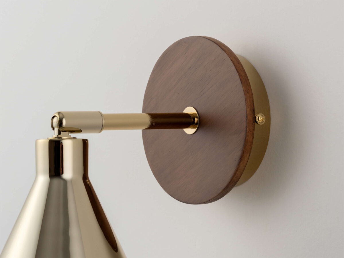 Brass cone wall light - Image 5