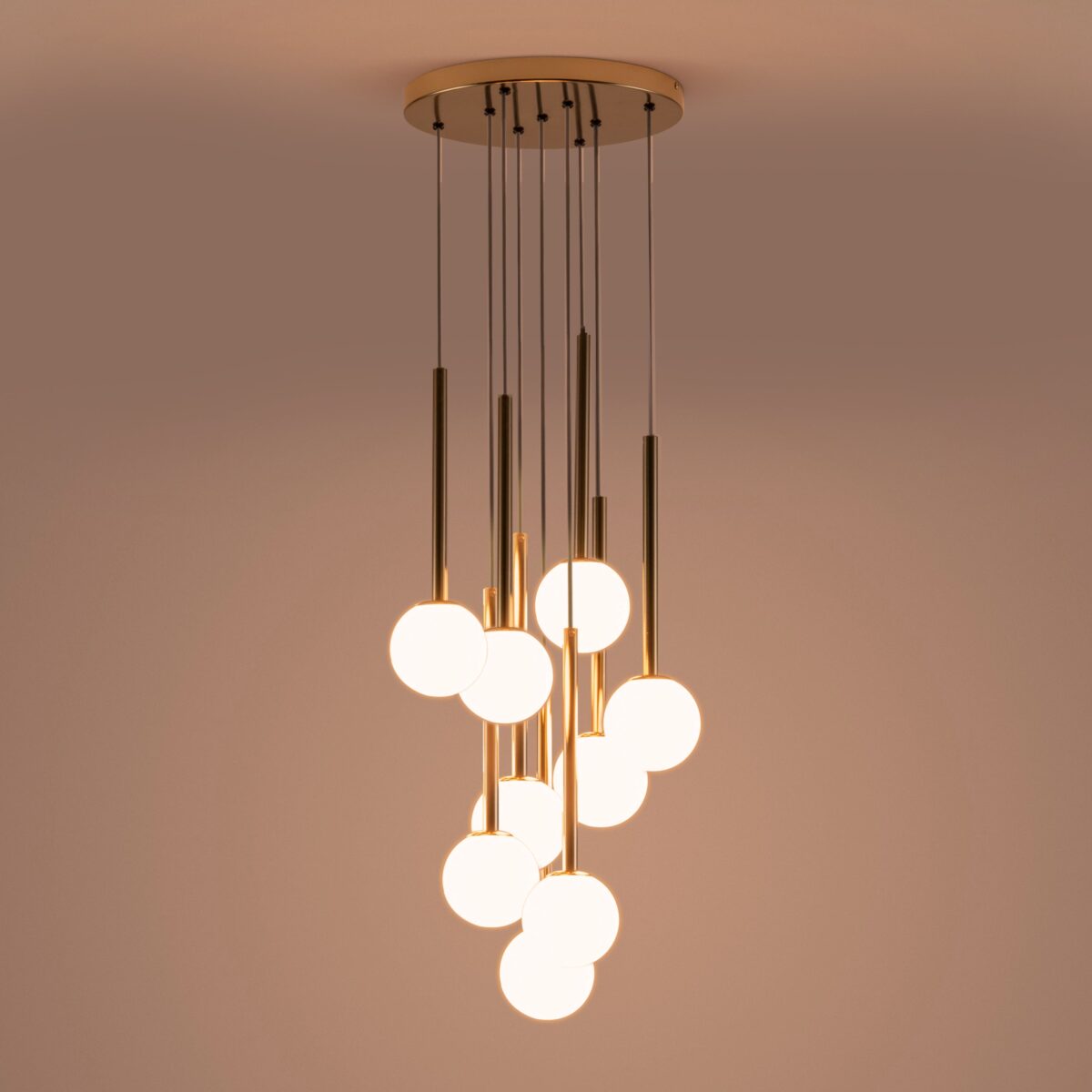 Brass cluster pendant ceiling light - Image 9
