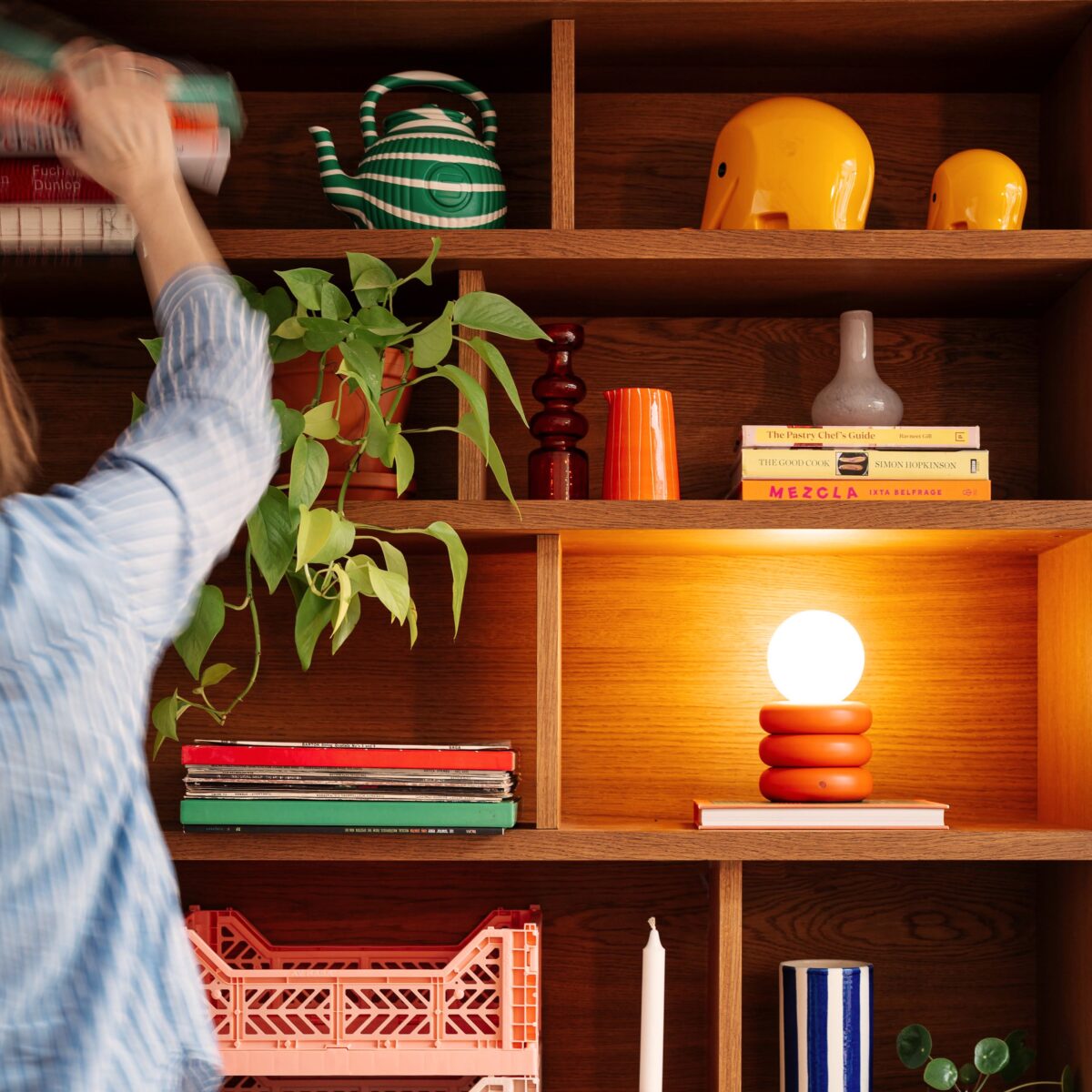 Peel orange tube cordless table lamp - Image 12