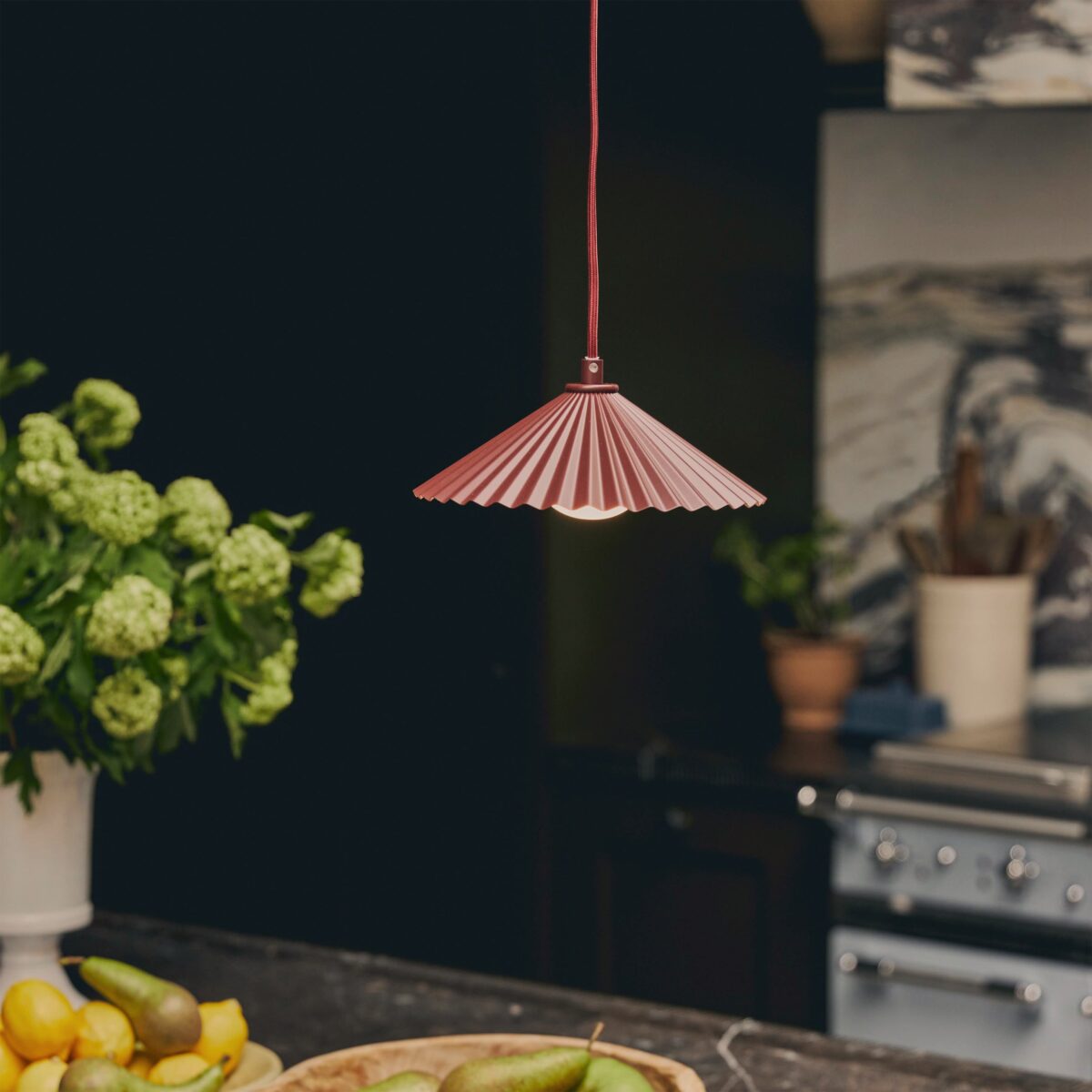 Burgundy small pleat pendant ceiling light - Image 8