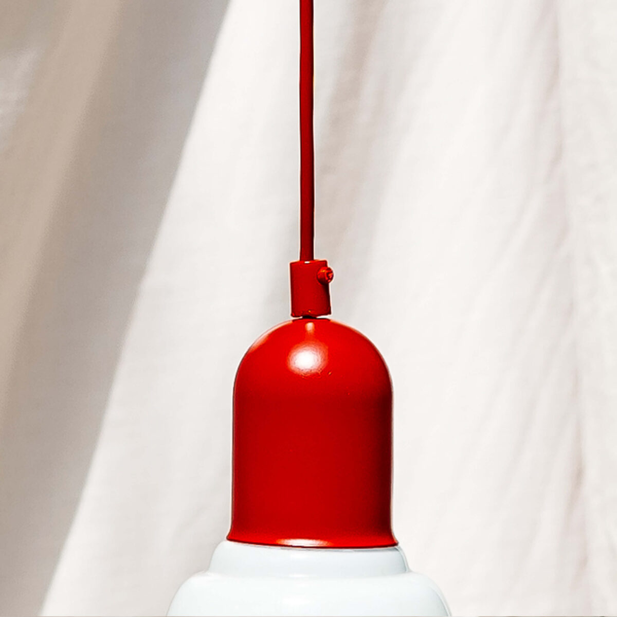 Red small opaline ceiling pendant - Image 2
