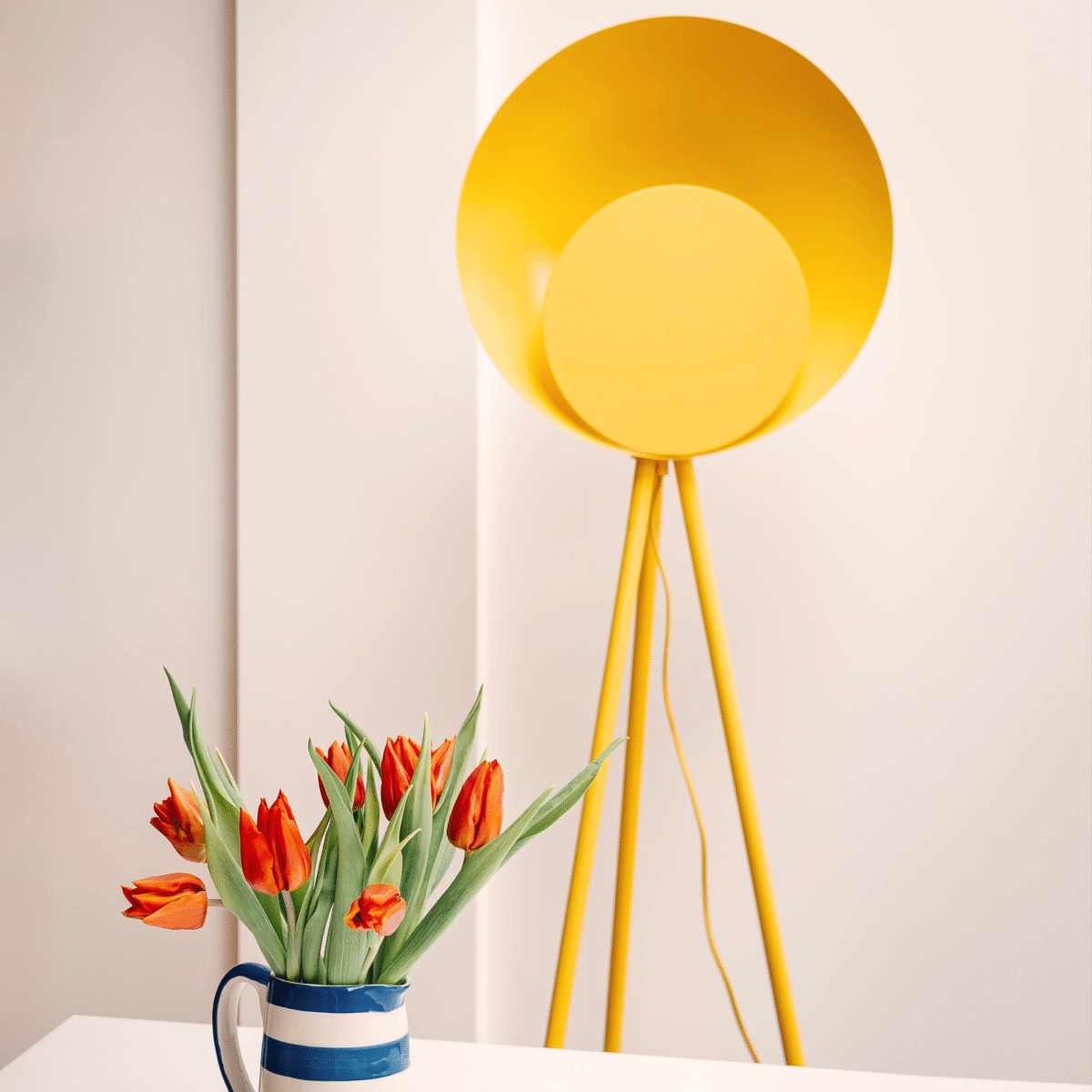 Yolk yellow diffuser floor lamp - Image 9