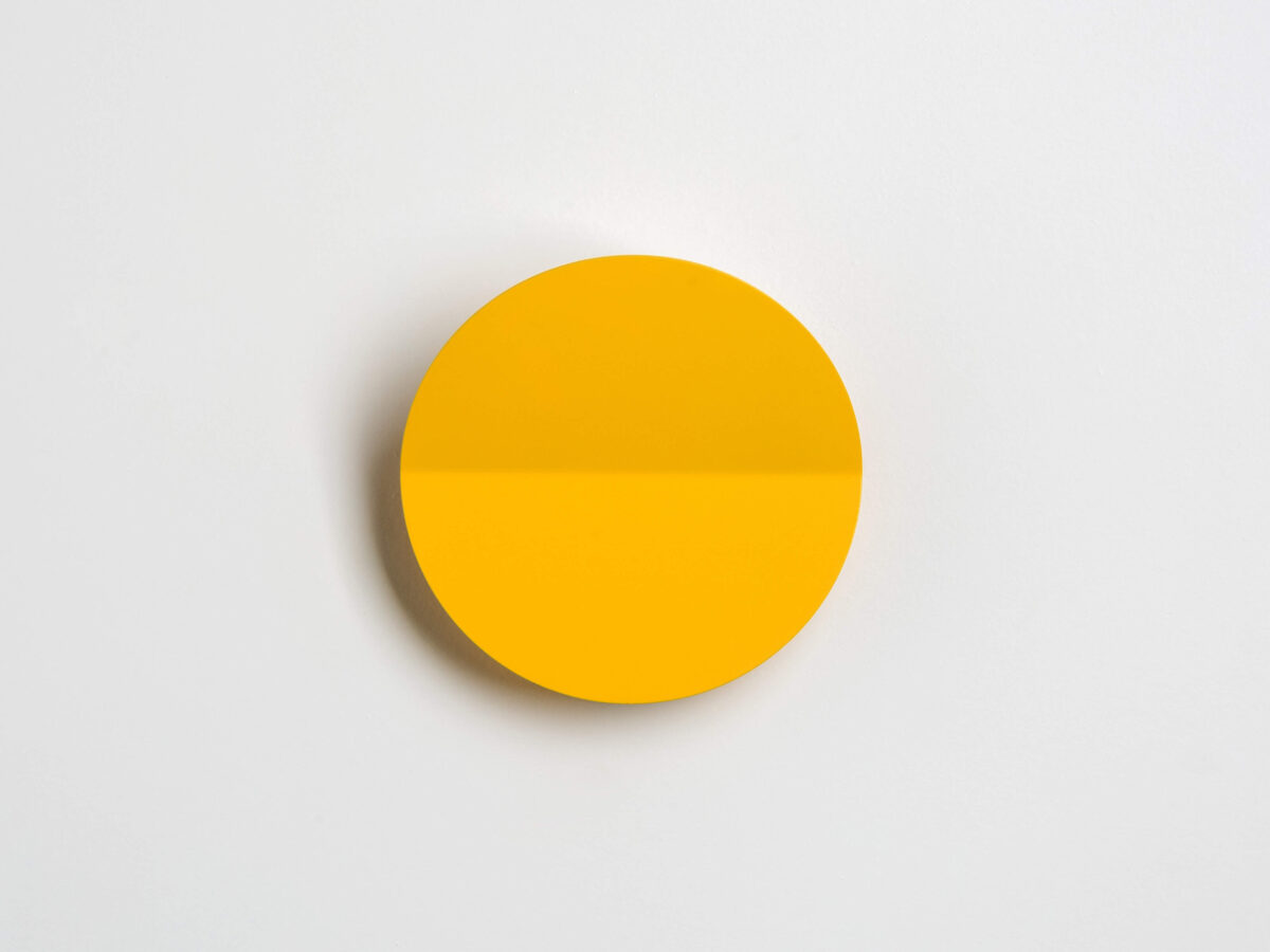 Yolk yellow diffuser wall light - Image 3