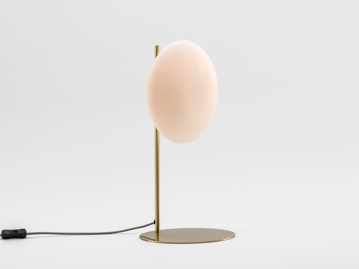 Brass ellipse table lamp EU - Image 1