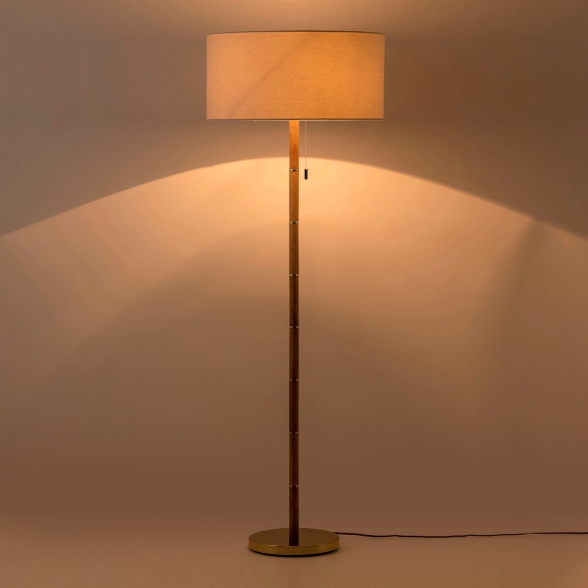 Wood & Brass Disk Floor Lamp (E27 Linen Shade, Ambient Bass Tone) - Image 2
