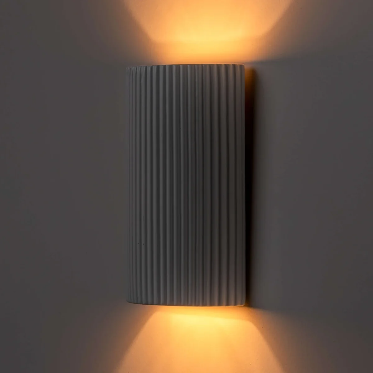 White Ribbed Ceramic Pillar Wall Light (IP44, G9 Twin‑Bulb Sconce) - Image 5