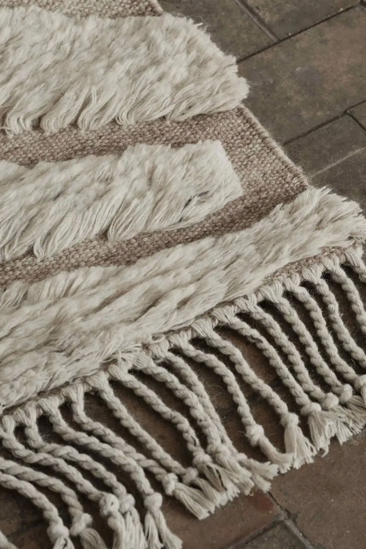 Colonnade No.01 Rug - Image 4