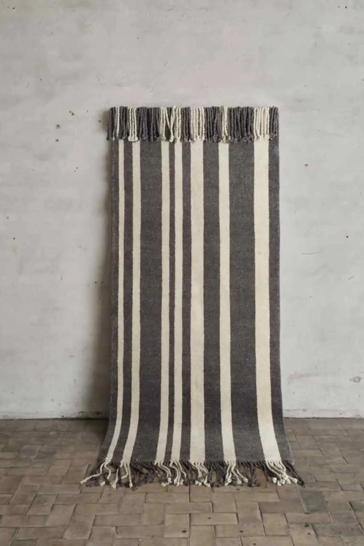 Colonnade No.05 Rug - Image 2