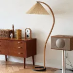 Skiastro Floor Lamp — Sculptural Beechwood & LED Lighting - Image 6