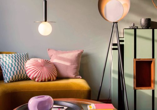 CG-Disk-Pendant-CL-lifestyle-3-ho.jpg CG-Disk-Pendant-CL-lifestyle-3-ho.jpg